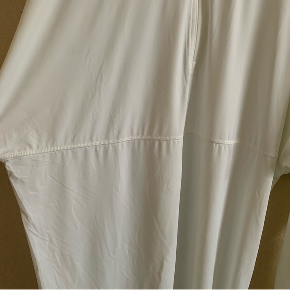 SPIRIT JERSEY White Spandex Pullover With Partial ZipUp🌴 - Picture 4 of 5
